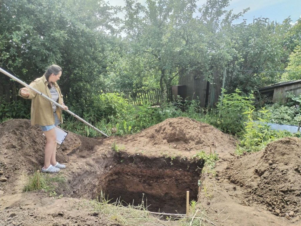 Працоўная слава - Фундамент здания 17 века обнаружили археологи в Воложине